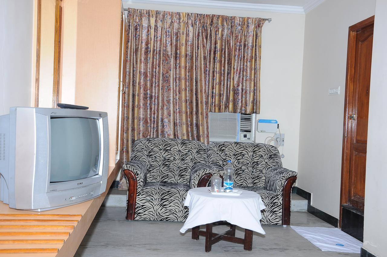 Hotel Annamalai Tiruchirappalli Zewnętrze zdjęcie