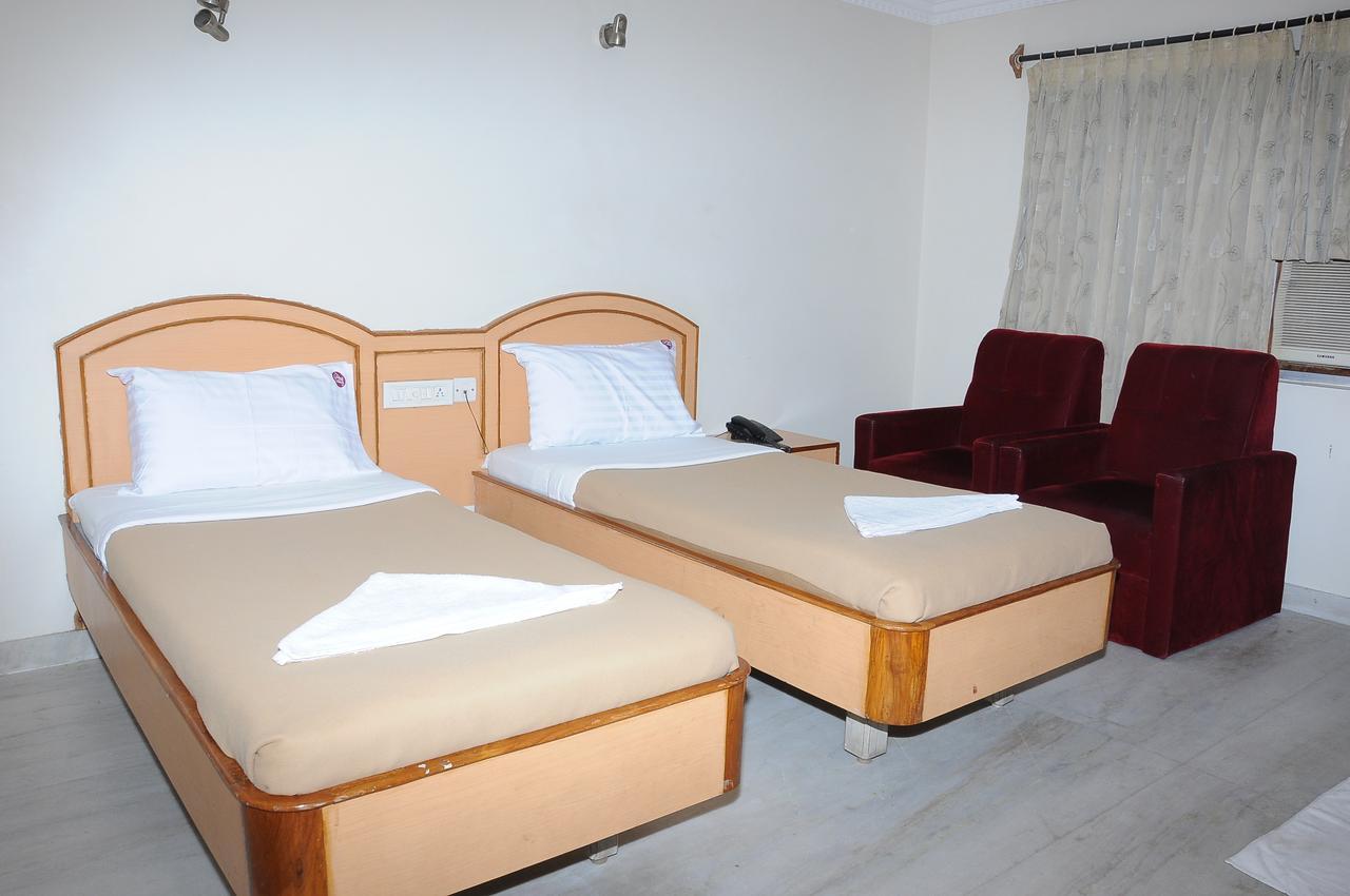 Hotel Annamalai Tiruchirappalli Zewnętrze zdjęcie
